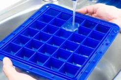 Eiswürfelform Arctic mit Deckel – Lurch | 30 x 3 cm