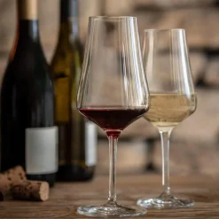 Rotweinweinglas 